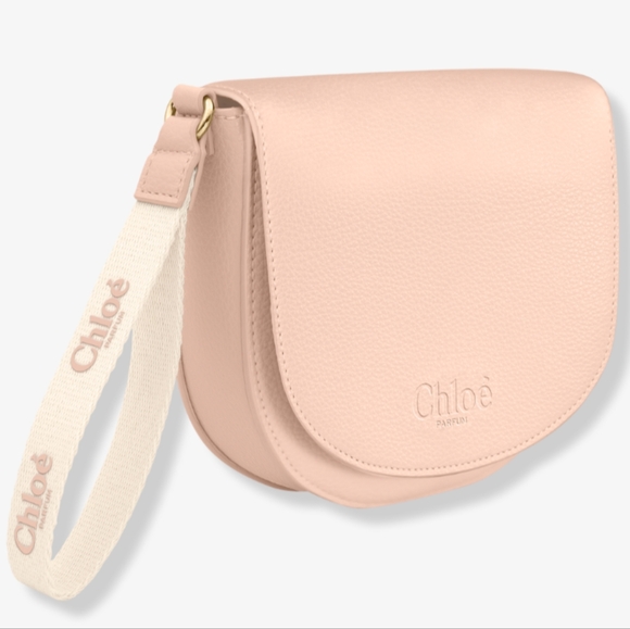 Chloe 3 Pc Mini Gift Set Eau de Parfum Mini 5ml, Wristlet Pouch Signature Handle - Picture 2 of 6